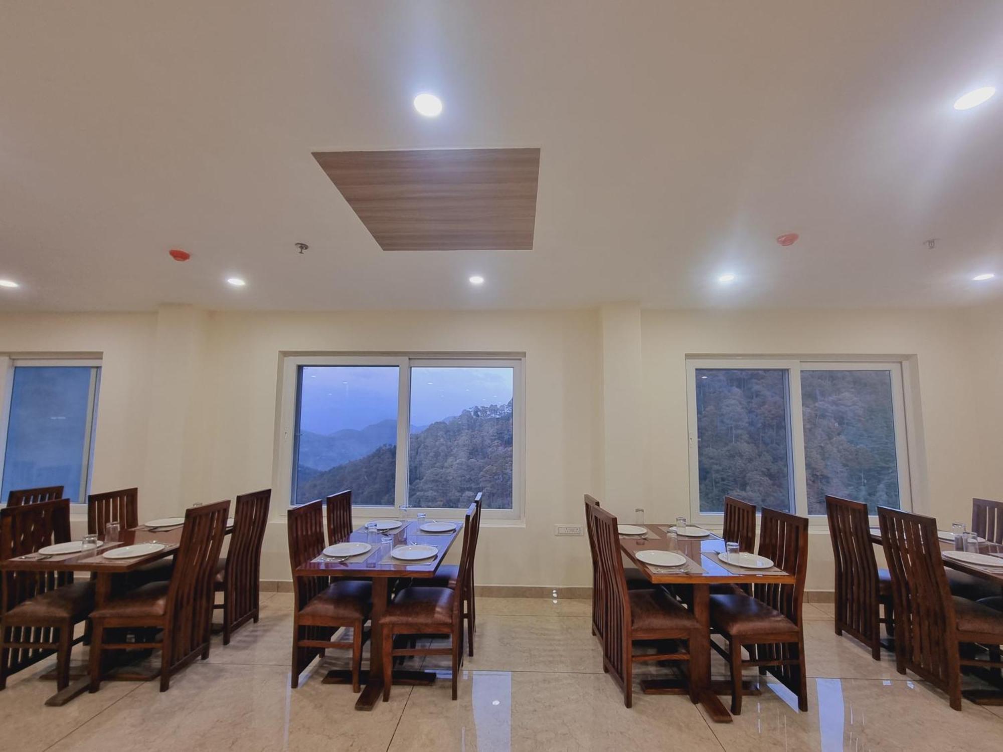 Hotel Pines And Peeks By Tws Hotels ดัลเฮาซี ภายนอก รูปภาพ