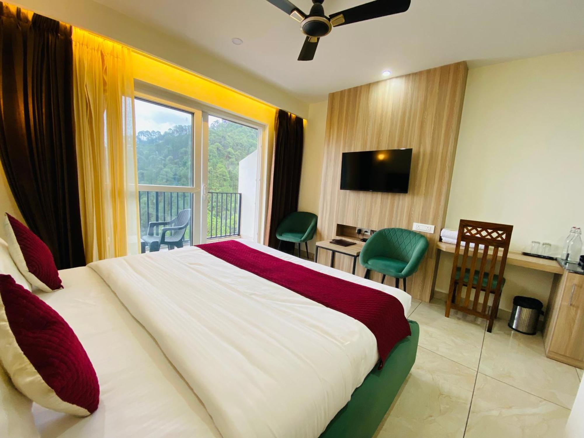 Hotel Pines And Peeks By Tws Hotels ดัลเฮาซี ภายนอก รูปภาพ